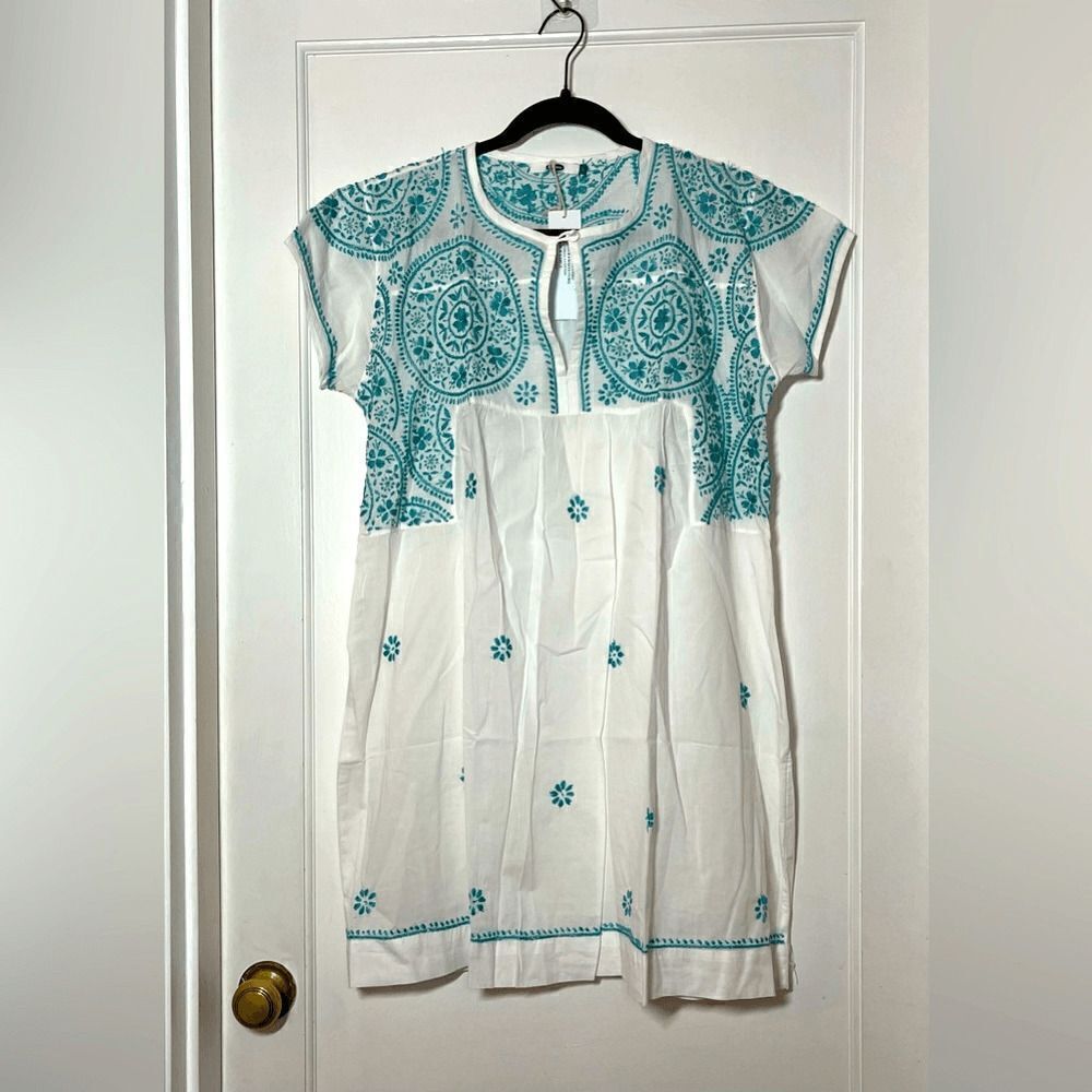 Elegant White and Blue Mini Dress